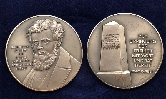 Robert-Blum Plakette Robert-Blum Plakette © Stadt Karben