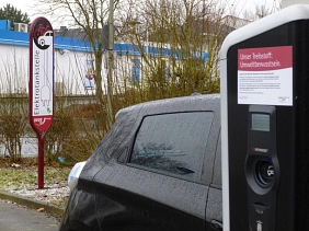 stromtankstelle Hallenfreitzeitbad stromtankstelle Hallenfreitzeitbad © Stadt Karben
